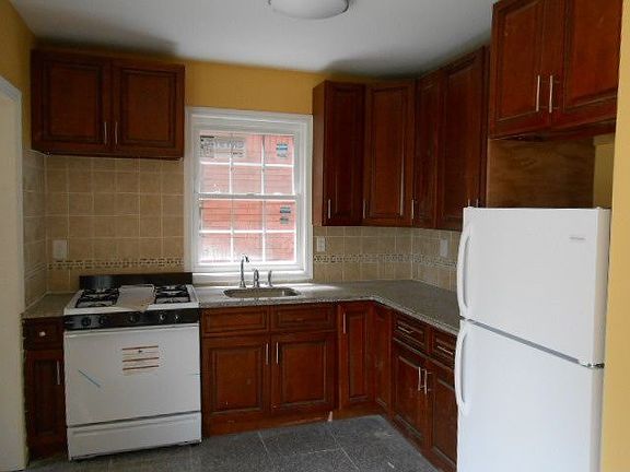 2nd image of 13418 95th Ave