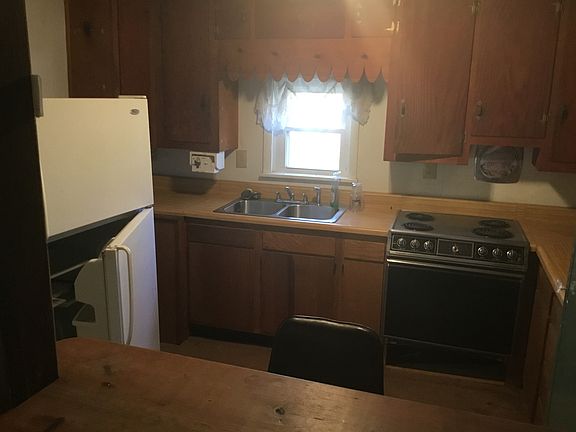 5th image of 3143 Luttrellville Ln