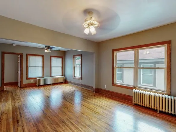 609 Snelling Ave N #611, Saint Paul, MN 55104