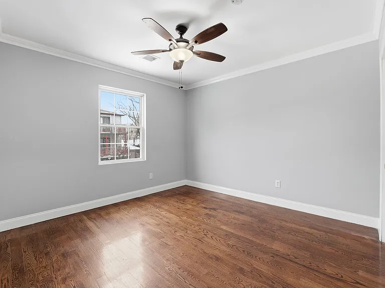 168 New York Ave #1 — Photo 10