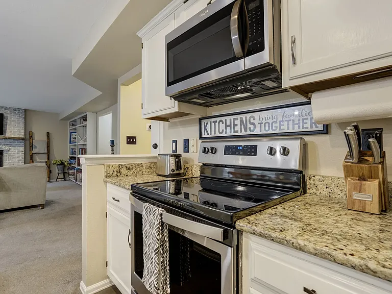 Popes Valley Dr — Photo 15