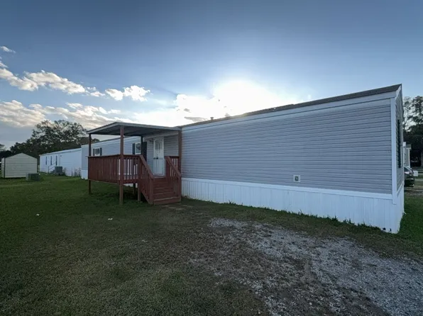 630 Brothers Rd Trailer 37, Lafayette, LA 70507