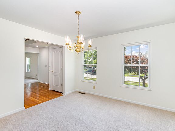3rd image of 1701 Arborwood Dr
