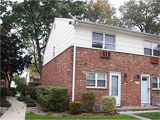 2nd image of 188 Parkside Dr