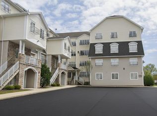 8 Lemberg Court #105, Palm Tree, NY 10950