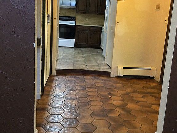 4th image of 49 Heather Ln