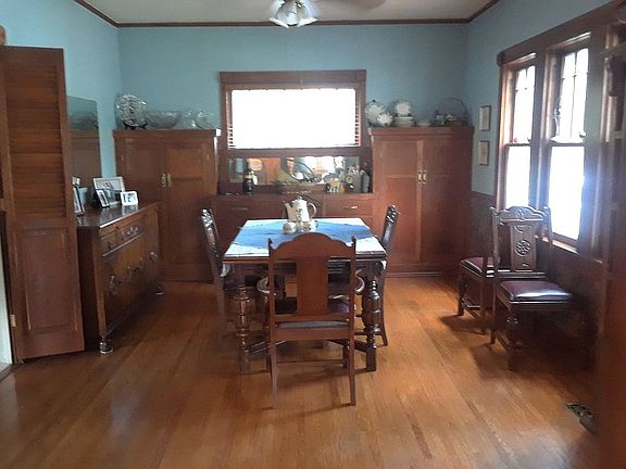 Formal Dining