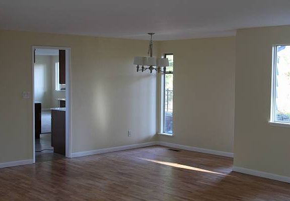4th image of 6116 123rd Ave NE