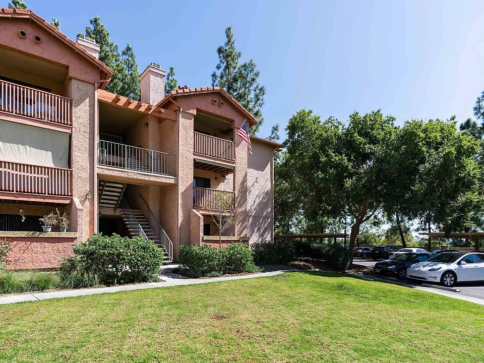 1st image of 12075 Alta Carmel Ct Unit 38