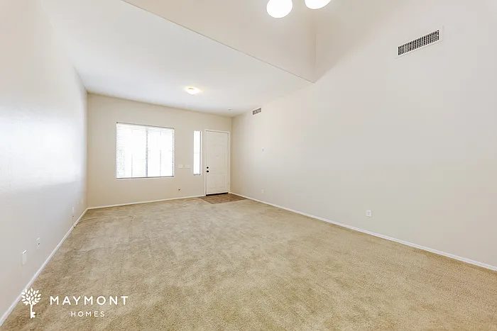 7413 W Gary Way — Photo 5