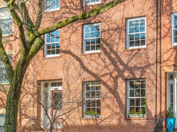 161 Dean Street image 1 of 16