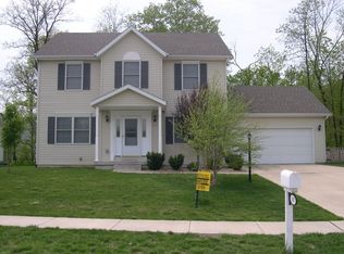 107 Woodbrook Ct, East Peoria, IL 61611