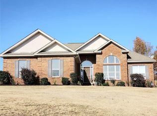 97 Century Ct, Wetumpka, AL 36092