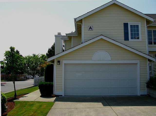 Oversized 2 Car Garage