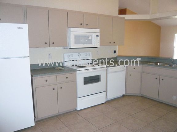 5th image of 316 Drum Ct