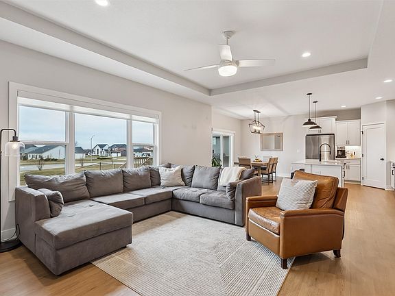 5th image of 14812 Goldenrod Cir