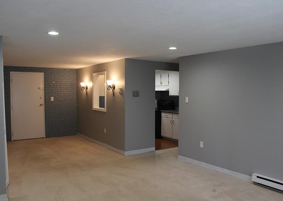 1st image of 26 Greentree Ln APT 16