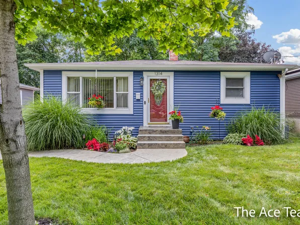 1314 Mason St NE, Grand Rapids, MI 49503