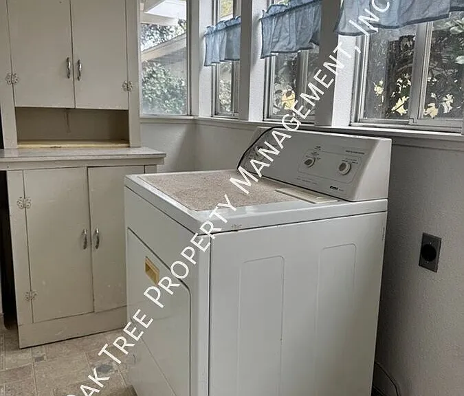 3568 E Lowe Ave — Photo 16