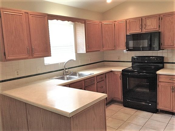 2nd image of 103 Carrie Way Dr