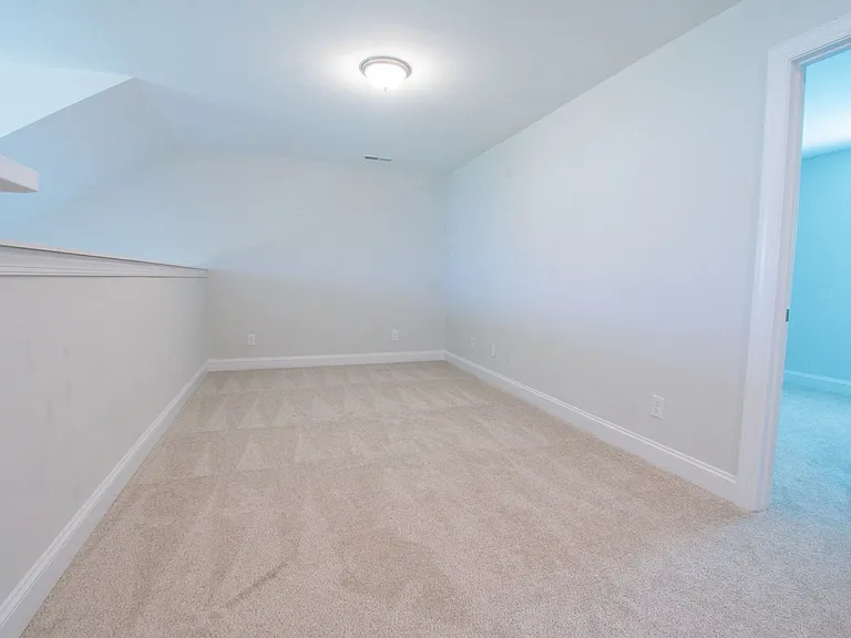 5611 Pondhaven Dr — Photo 21
