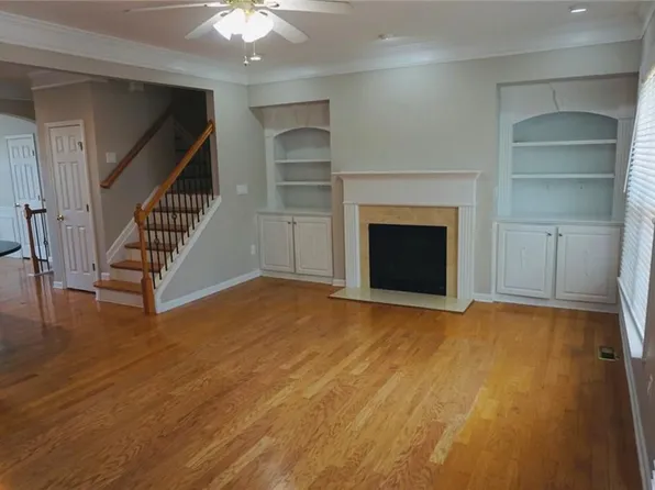 10920 Skyway Dr, Johns Creek, GA 30097