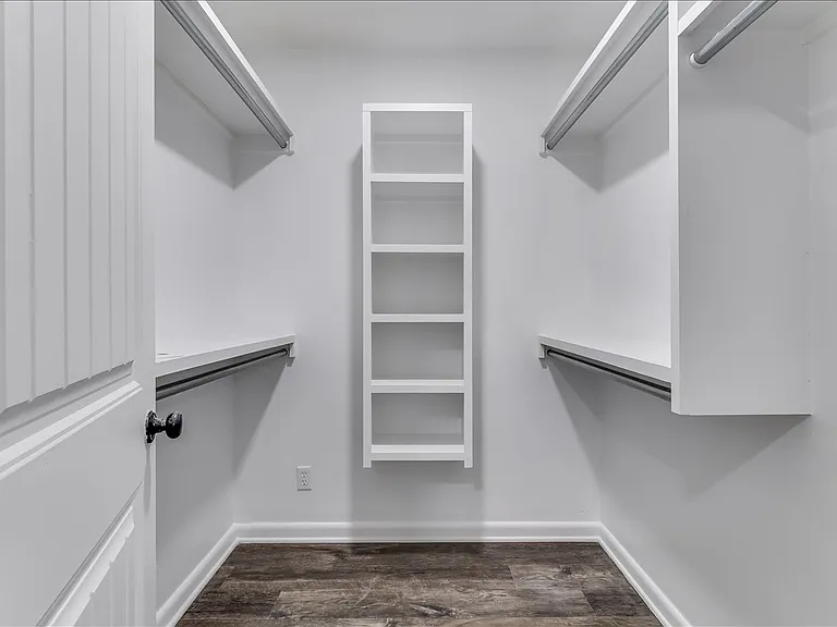 720 N Stratford Ln — Photo 38