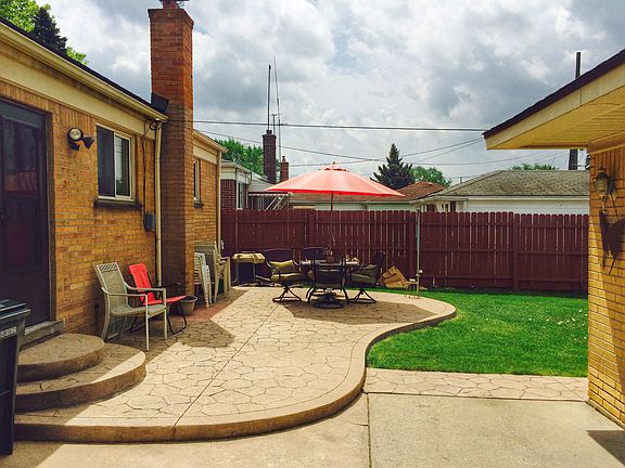 4th image of 26513 Princeton St