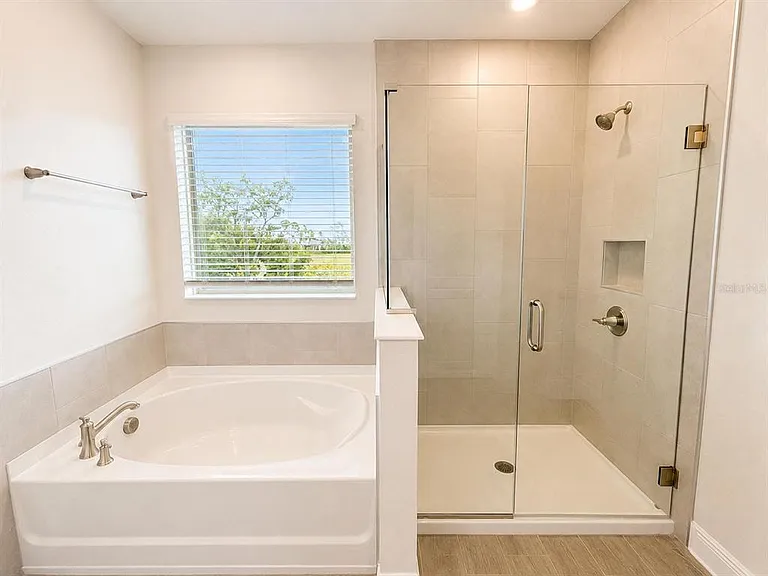 18035 Cider Mill Ln — Photo 33