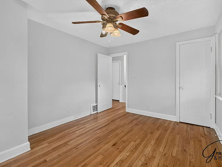 5911 Somerset Ave — Photo 20