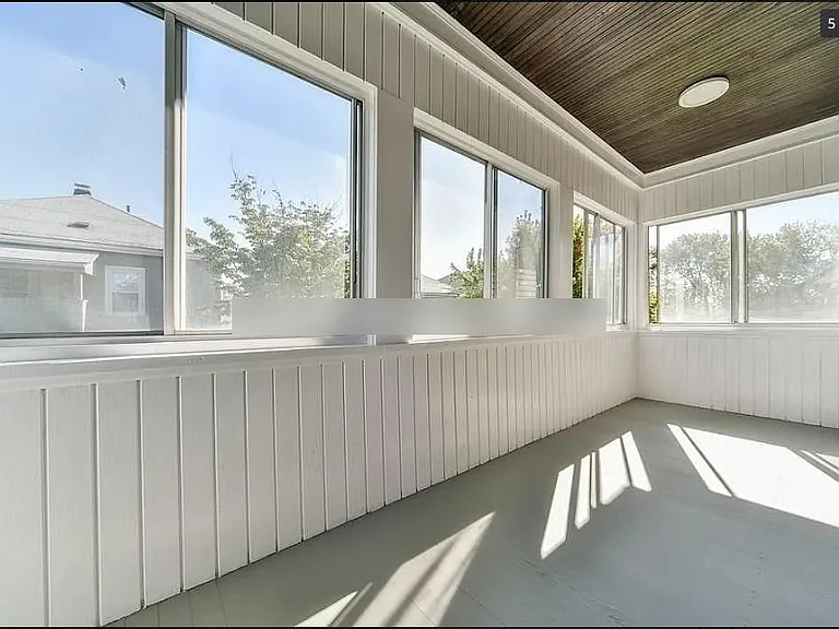 14 Renfrew St #2 — Photo 14