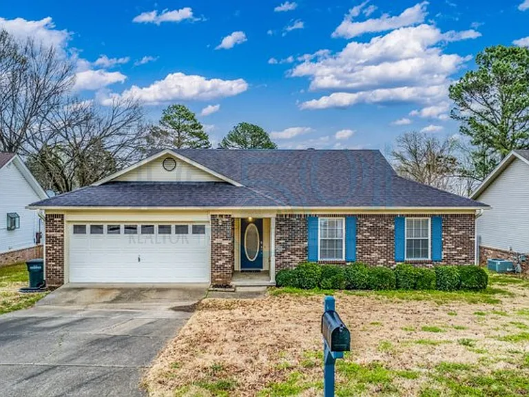 116 Tiffany Cir — Photo 31