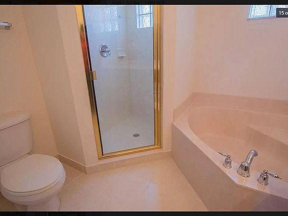 3rd image of 2584 Stockbridge Sq SW