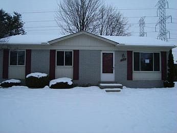 1st image of 42535 Buckingham Dr