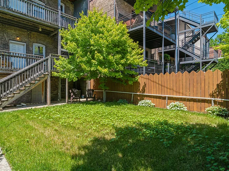 921 S Oakley Blvd #2 — Photo 15