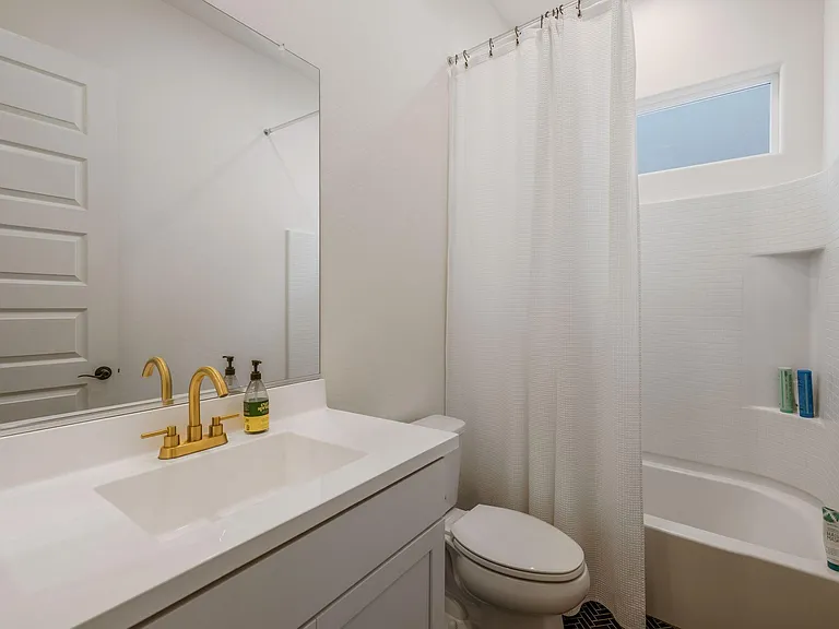 10209 E Thistle Ave — Photo 18