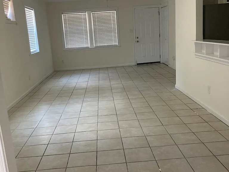 497 Gay Ave — Photo 3
