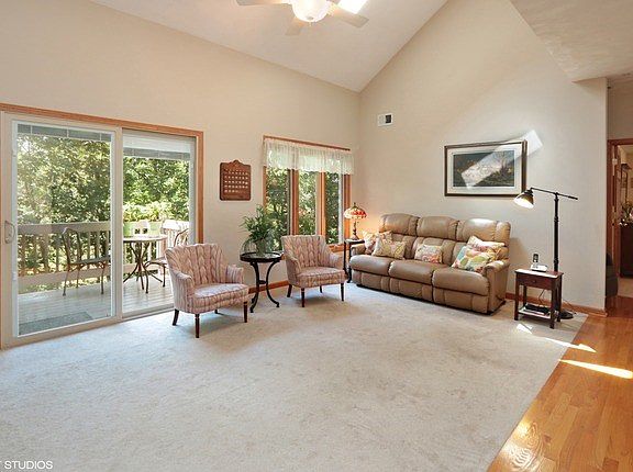 2nd image of 3175 Woodland Dr #3175