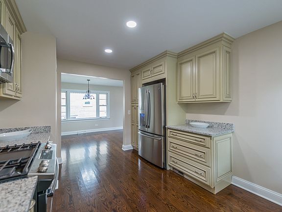 4th image of 9144 S Kedvale Ave