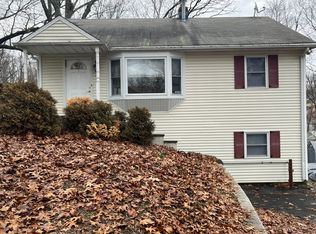 24 Fairfield Ter, Norwalk, CT 06851