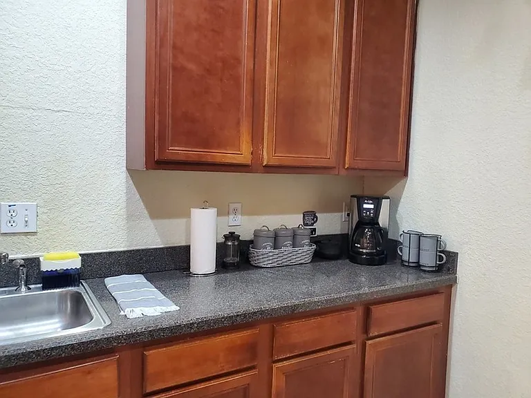 3001 Laurel Park Ln #201 — Photo 25