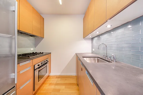 Rented by R New York | media 4