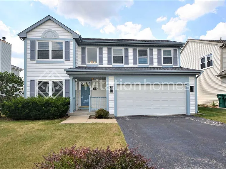 4820 Goodhue Ln — Photo 1