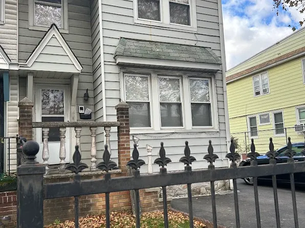 115-26 Van Wyck Expressway image 3 of 19