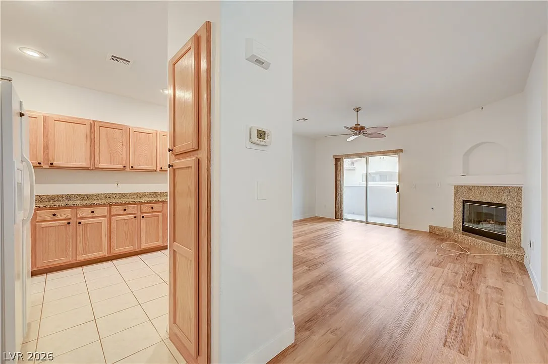 2050 W Warm Springs Rd — Photo 3
