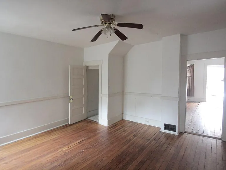 126 S Trenton Ave — Photo 16