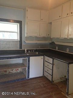 2nd image of 1433 Ferris St