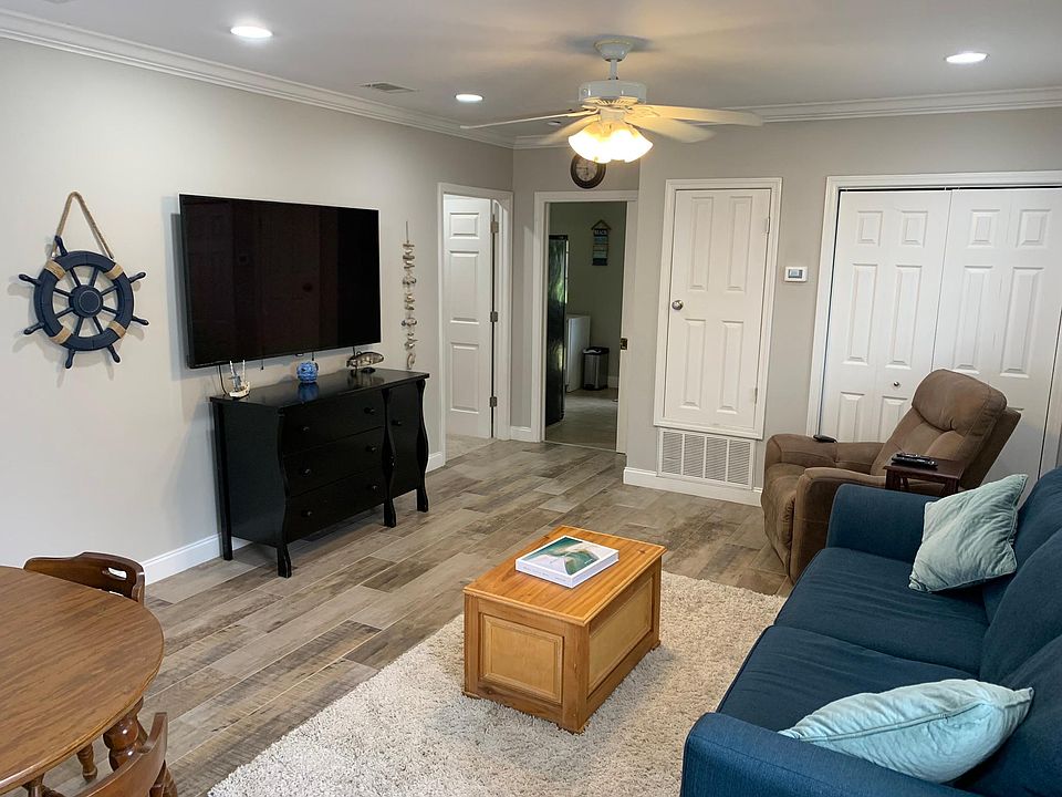 1st image of 1016 Stephen Dr