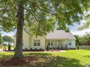2526 Dug Hill Rd, Brownsboro, AL 35741