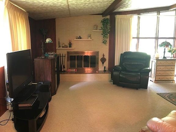 4th image of 9620 E Haskett Ln